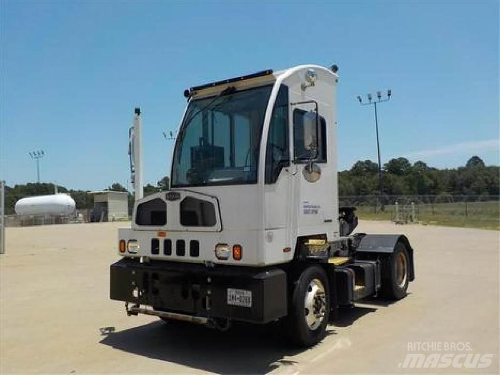 Autocar ACTT42 码头牵引车