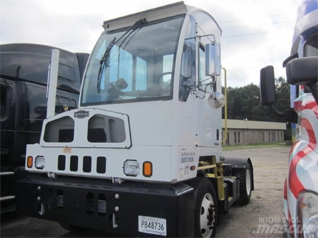 Autocar ACTT42 码头牵引车