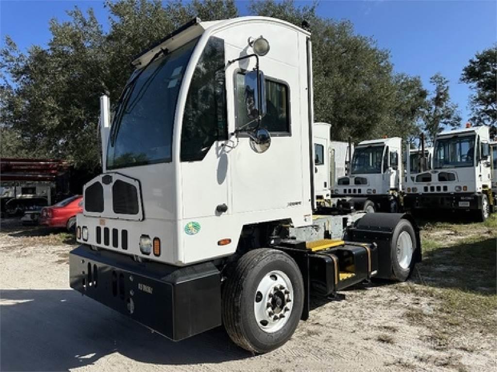 Autocar ACTT42 码头牵引车