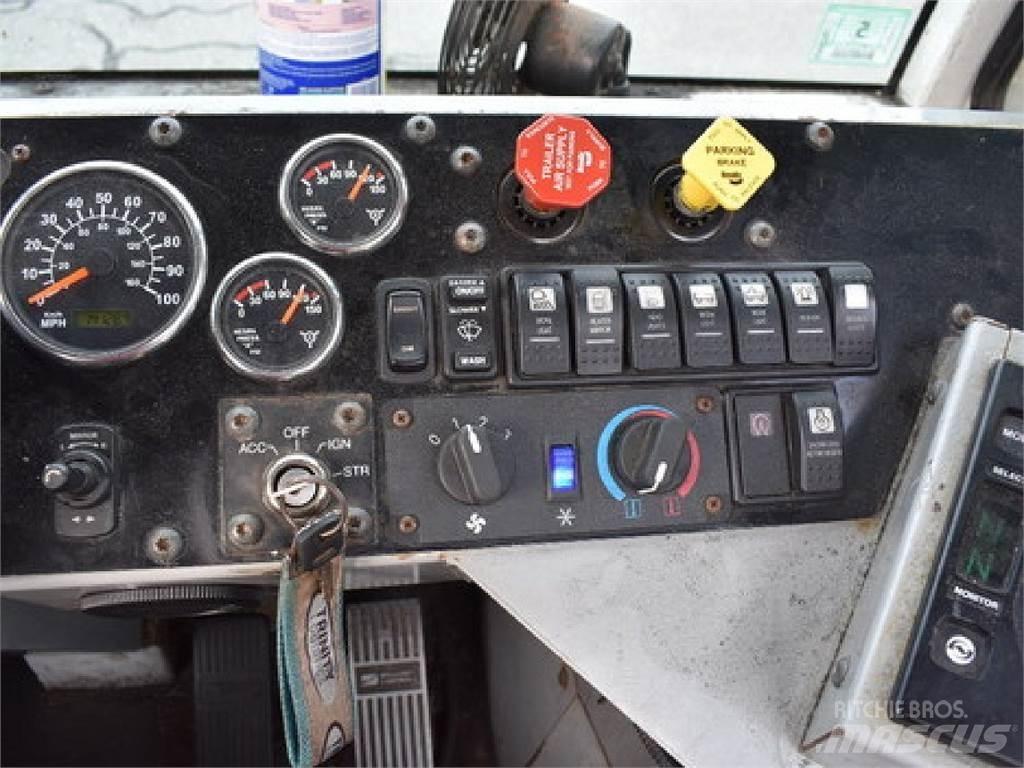 Autocar ACTT64 码头牵引车