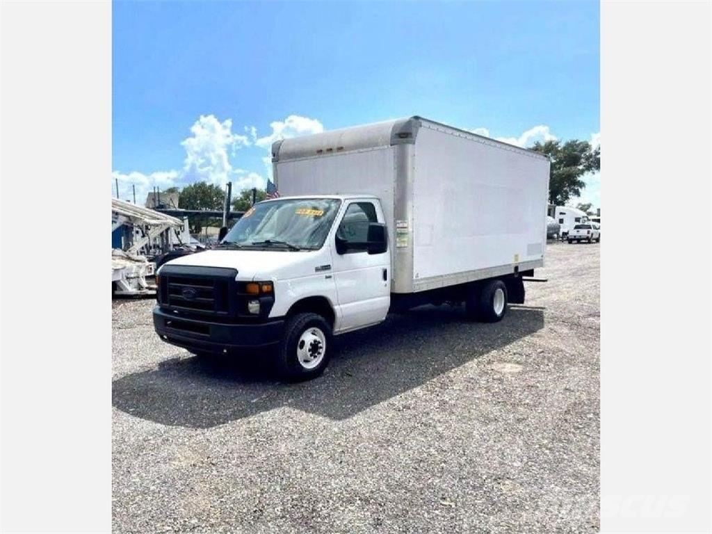 Ford E-350 厢式货车