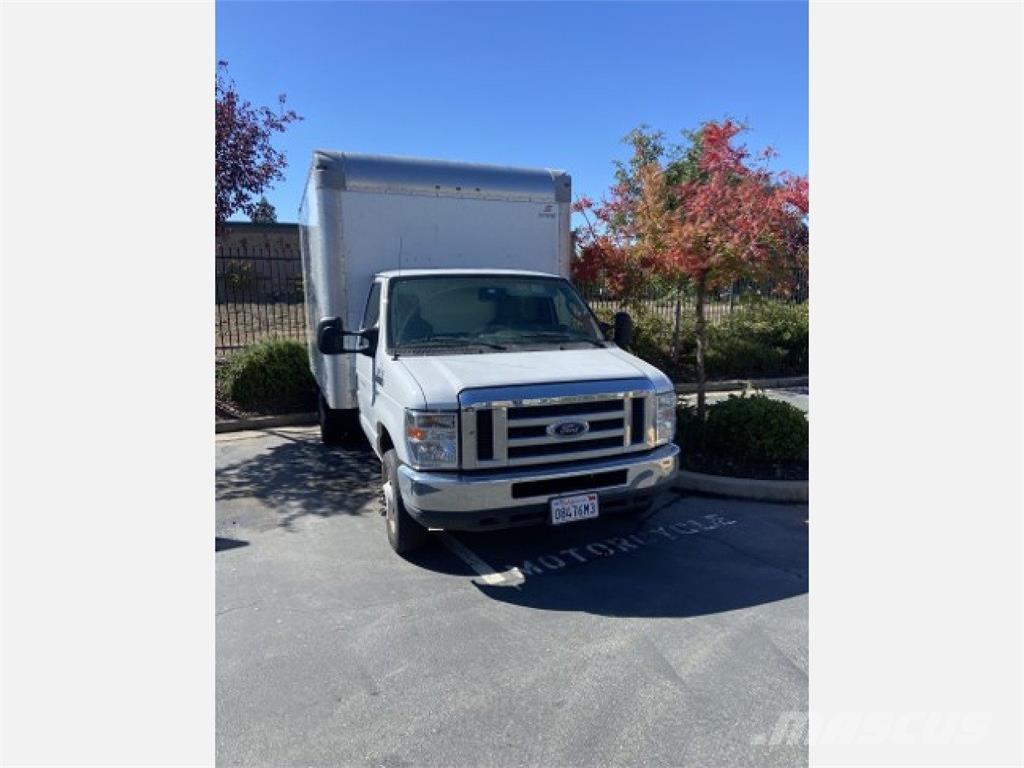 Ford E350 厢式货车