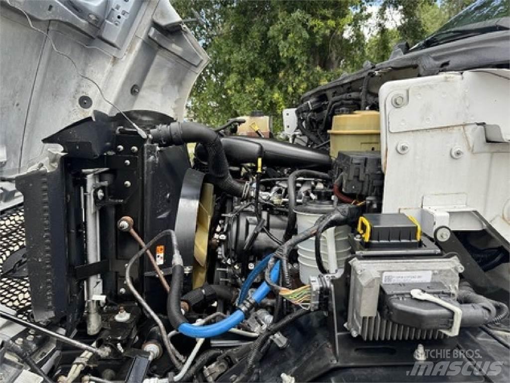 Ford F650 饮料运输车