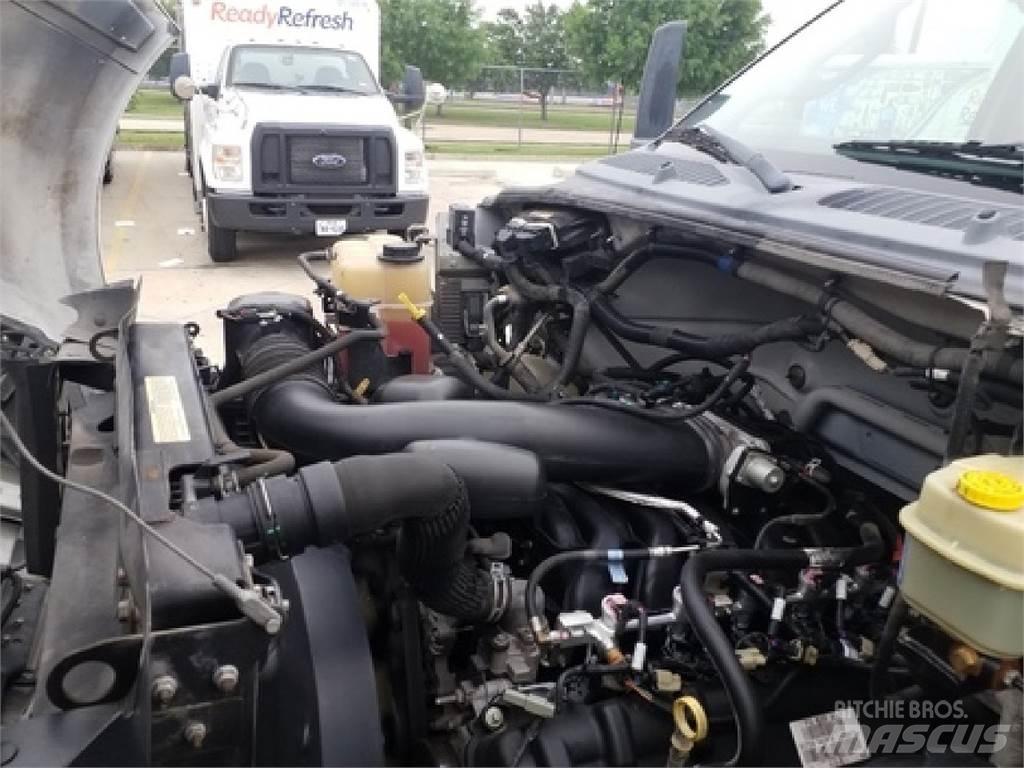 Ford F650 饮料运输车