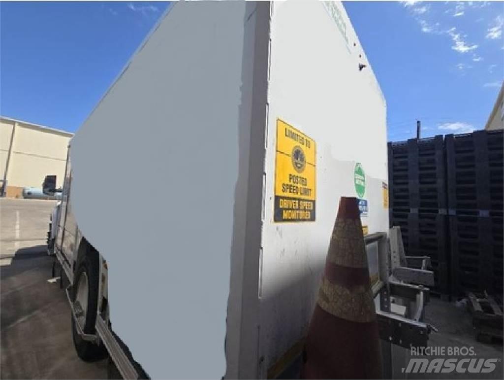 Ford F650 饮料运输车