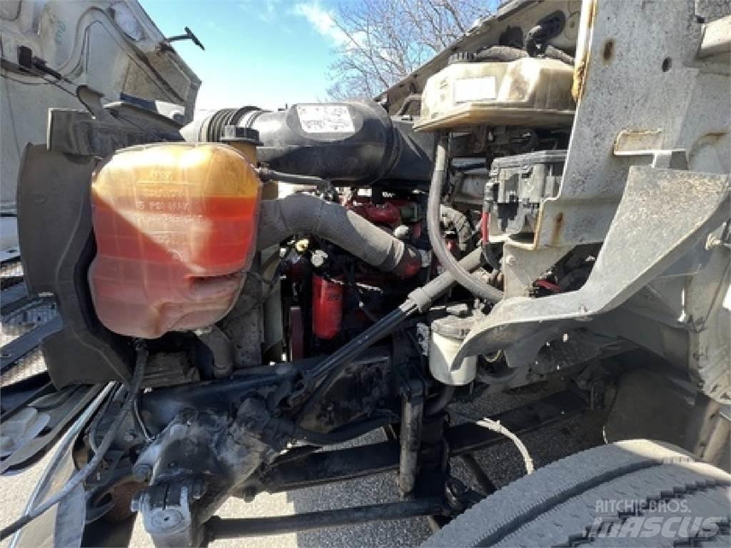 Ford F750 厢式货车