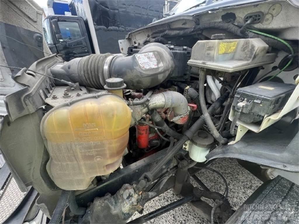 Ford F750 饮料运输车