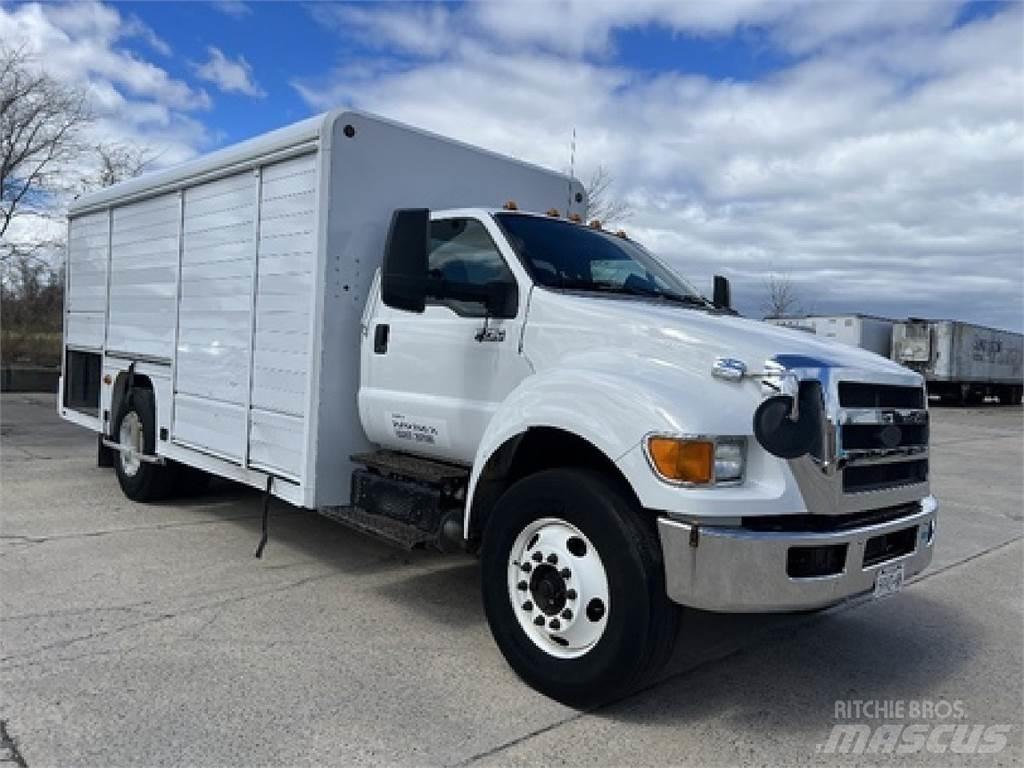 Ford F750 饮料运输车