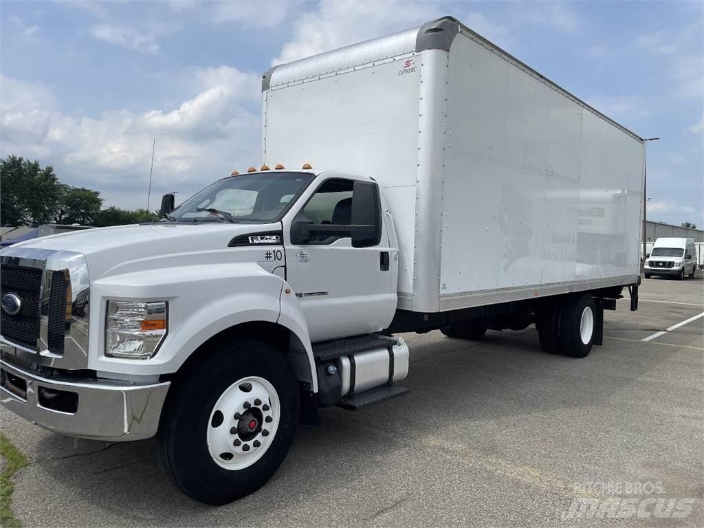 Ford F750 厢式货车