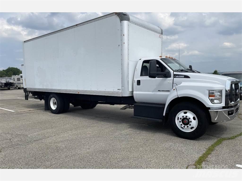 Ford F750 厢式货车