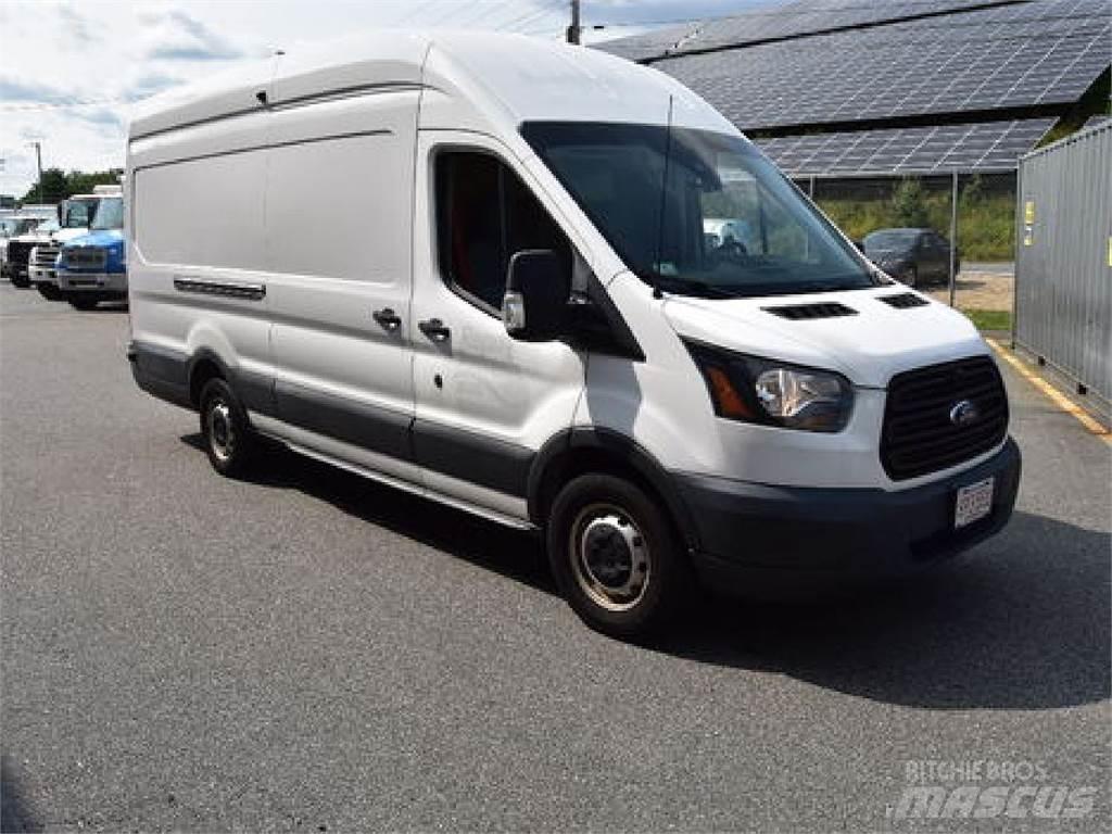 Ford TRANSIT 大型面包车