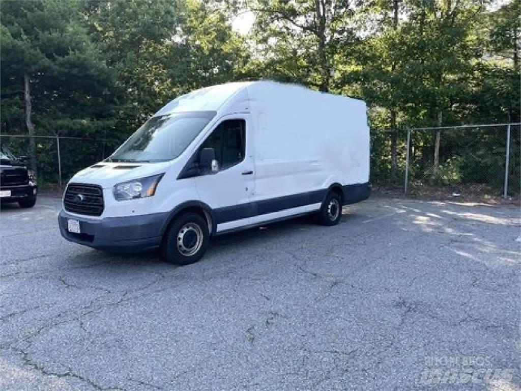 Ford TRANSIT 大型面包车
