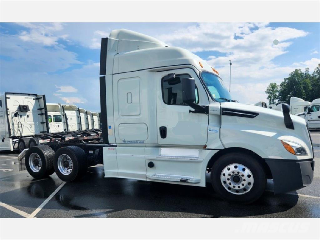 Freightliner 126 牵引车