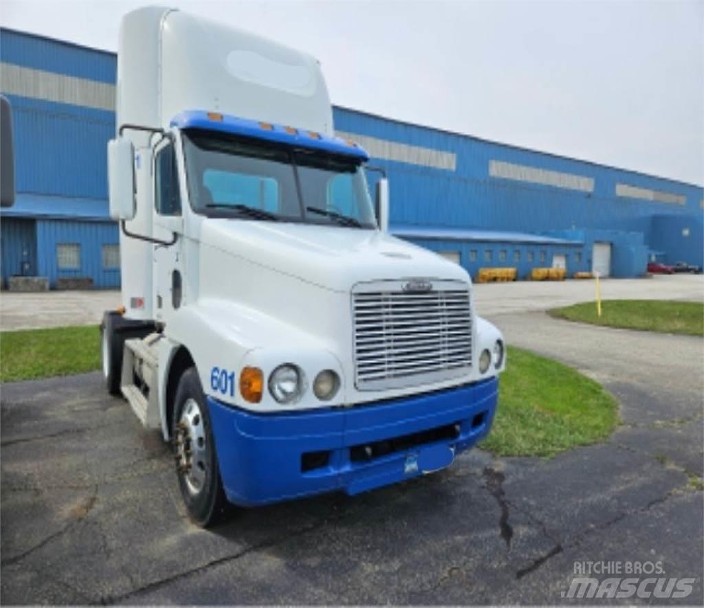 Freightliner C120 牵引车