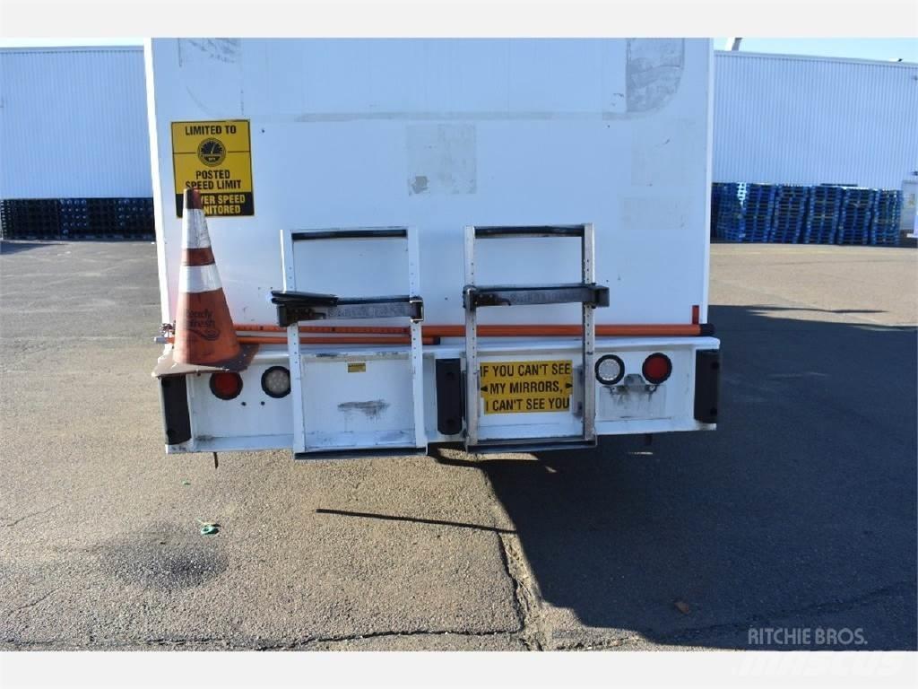 Freightliner M2 饮料运输车