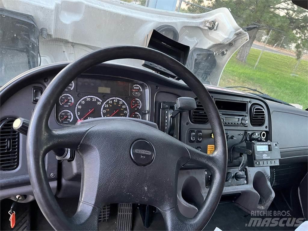 Freightliner M2 冷藏车