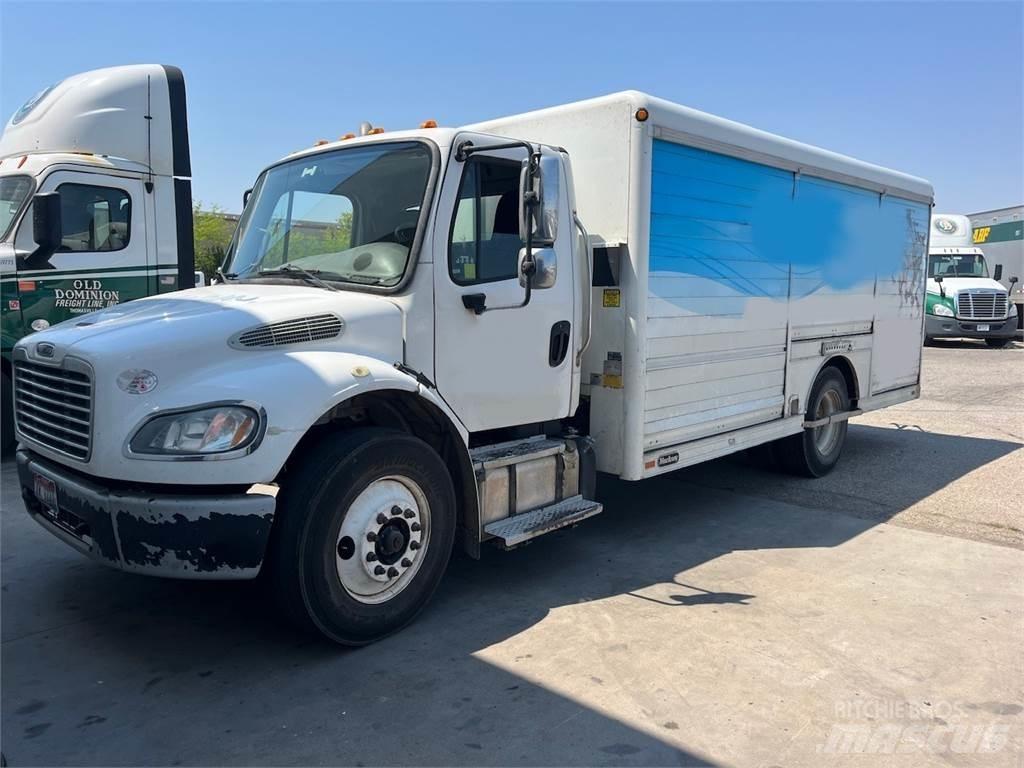 Freightliner M2 饮料运输车