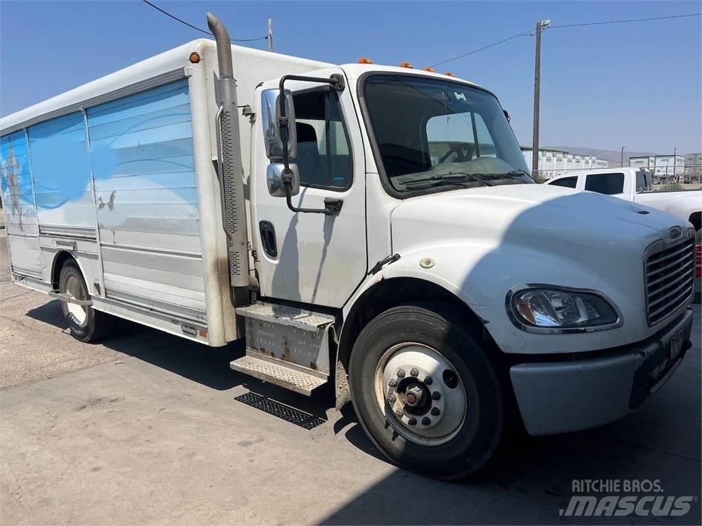 Freightliner M2 饮料运输车