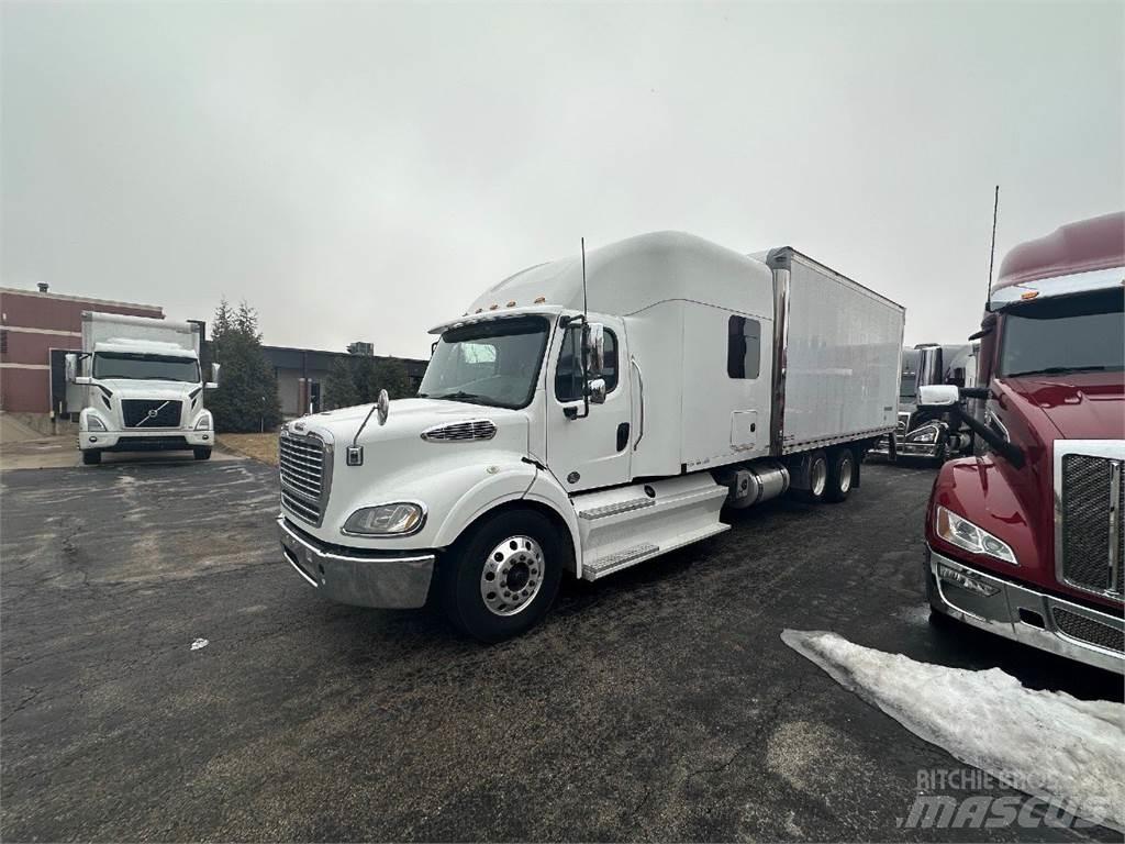 Freightliner M2 厢式货车