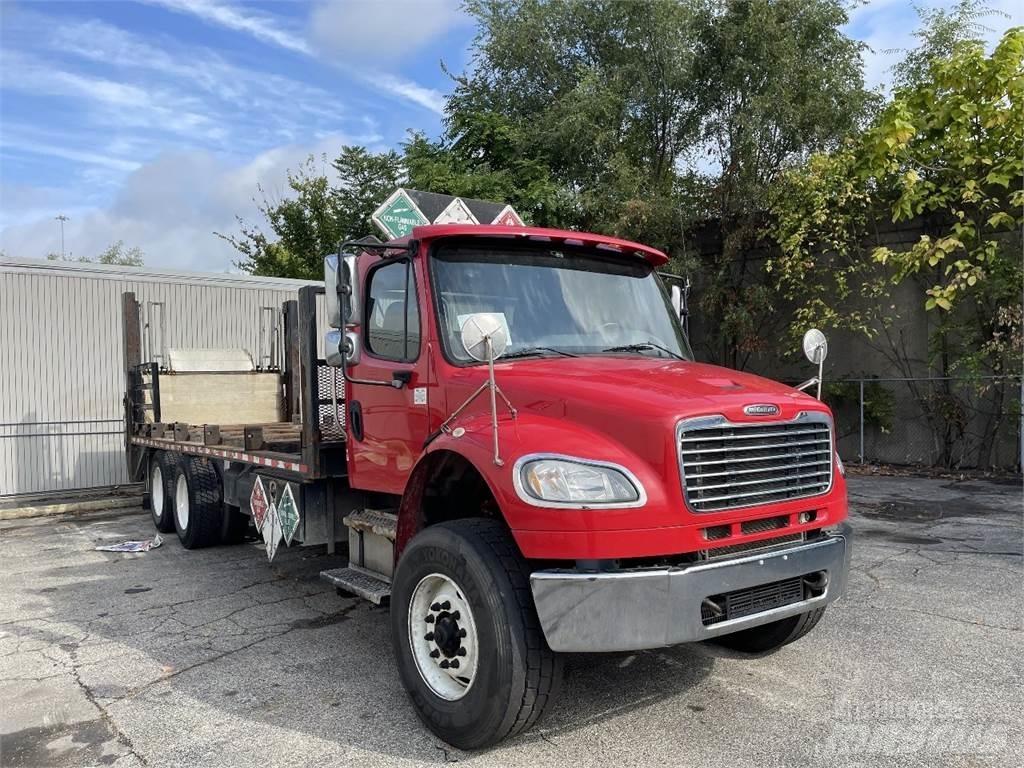 Freightliner M2 平板车