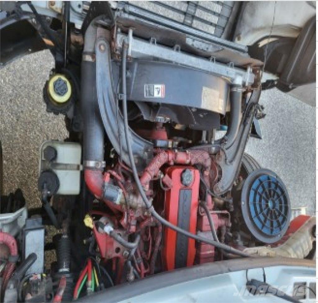 Freightliner M2 厢式货车