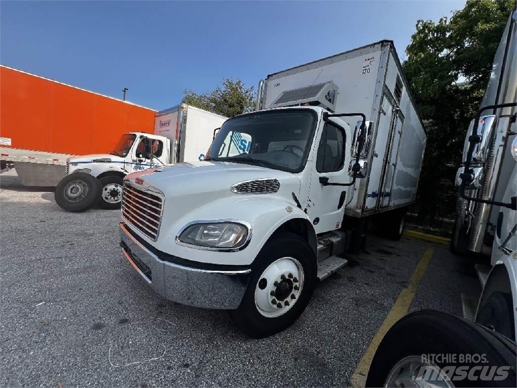 Freightliner M2-106 厢式货车