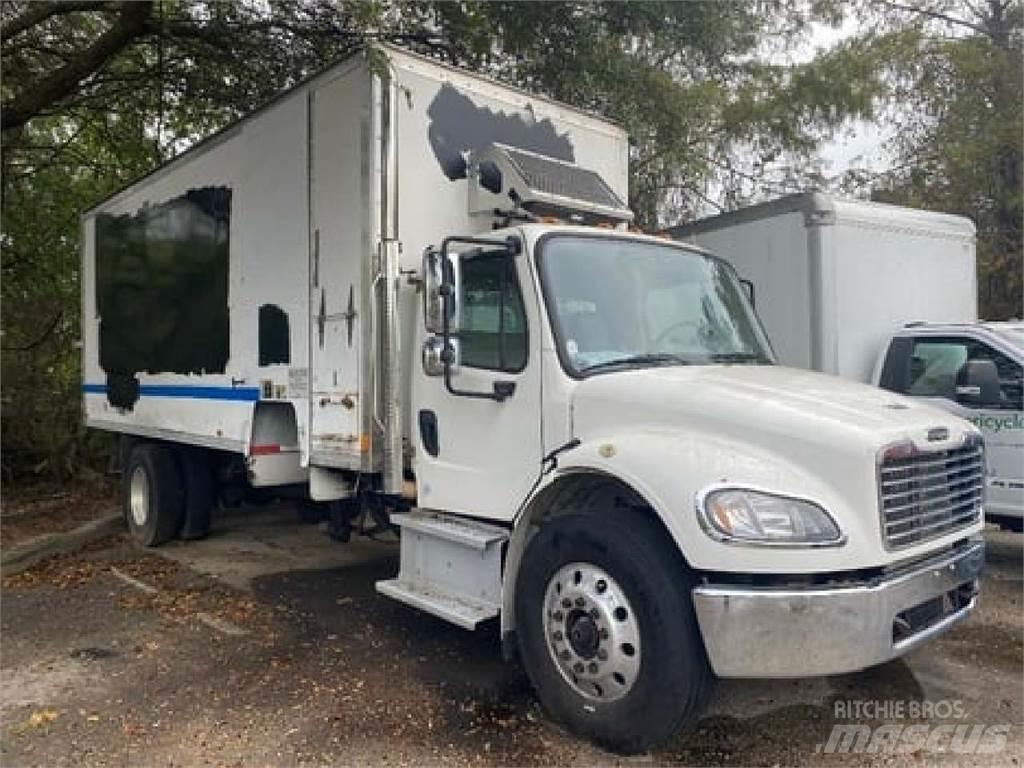 Freightliner M2-106 厢式货车