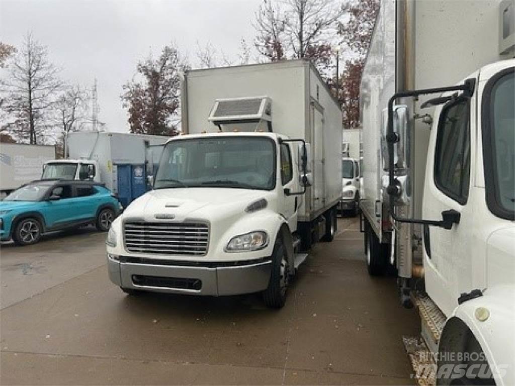 Freightliner M2-106 厢式货车