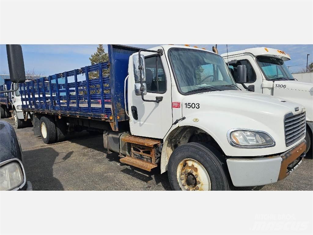 Freightliner M2 106 平板栏板货车