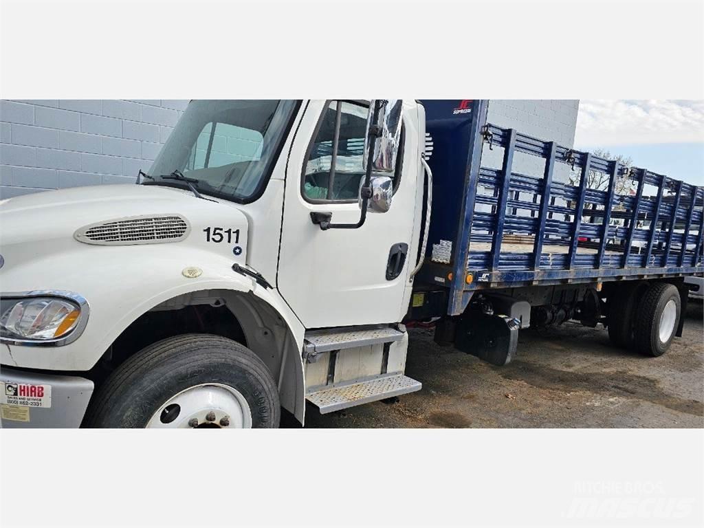 Freightliner M2 106 平板栏板货车