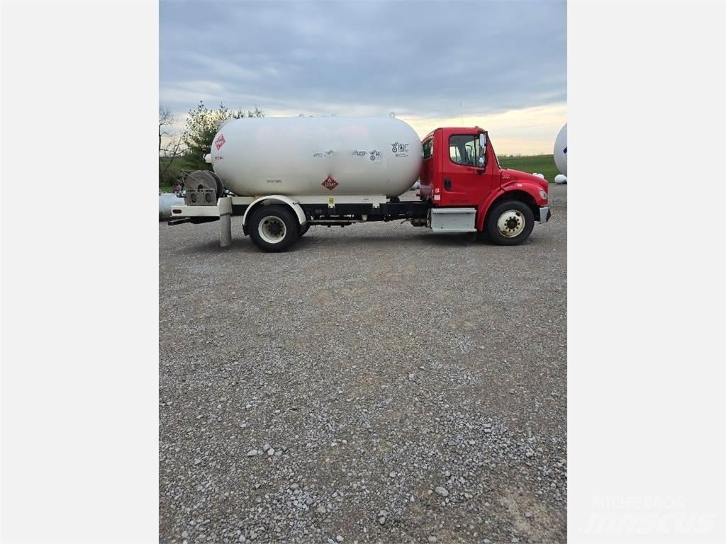 Freightliner M2 106 其他货车