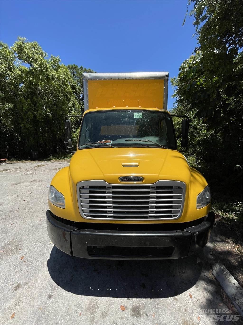 Freightliner M2 106 厢式货车