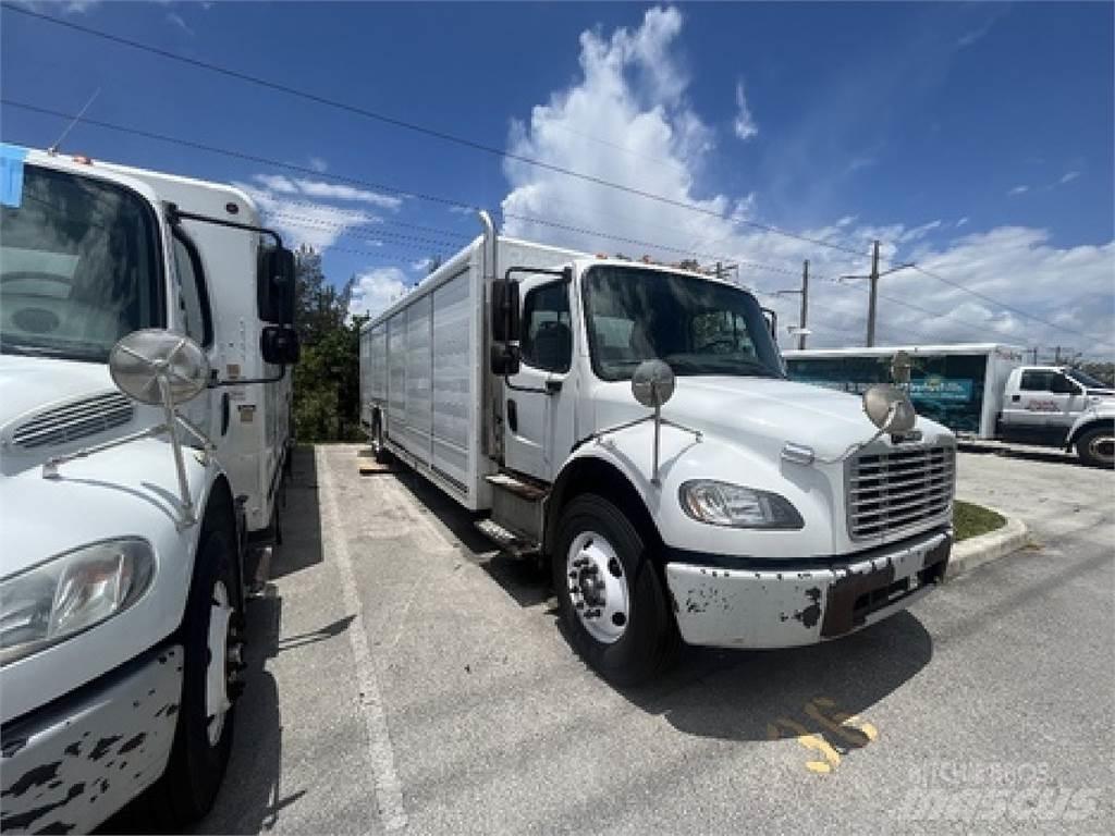 Freightliner M2106 饮料运输车