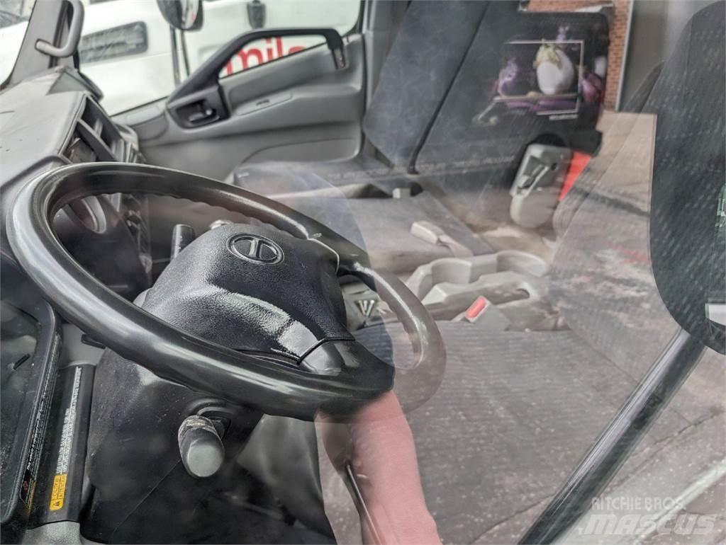 Hino 195 冷藏车