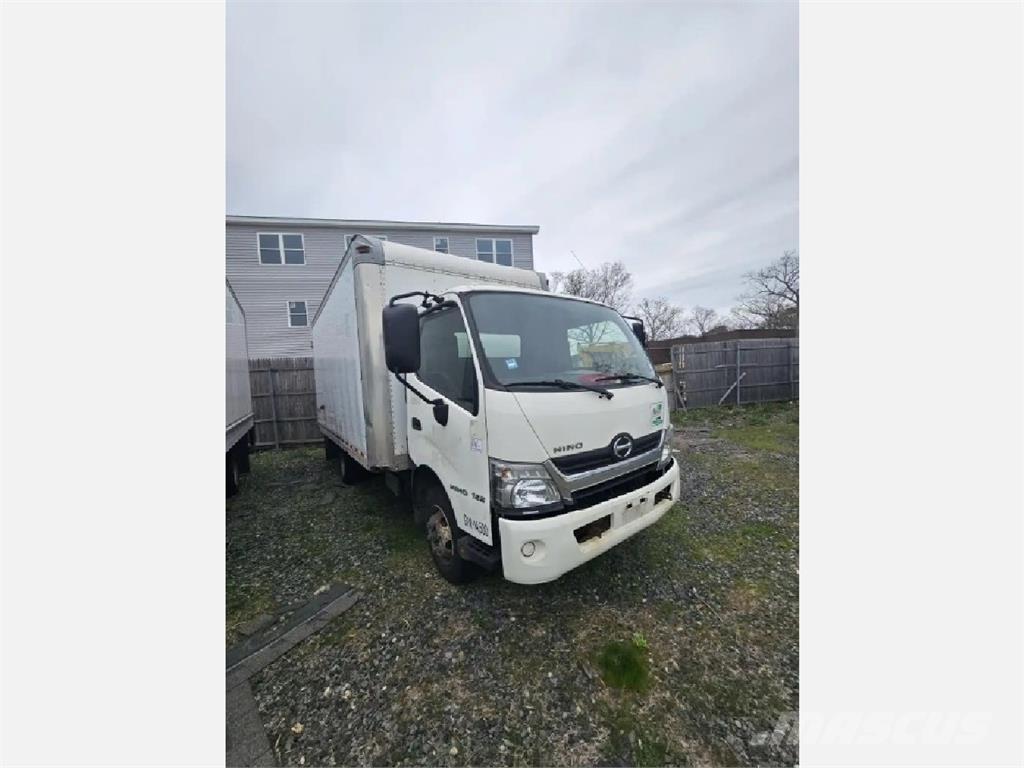Hino 195 厢式货车