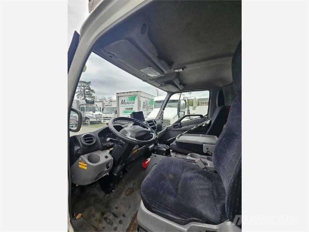 Hino 195 冷藏车