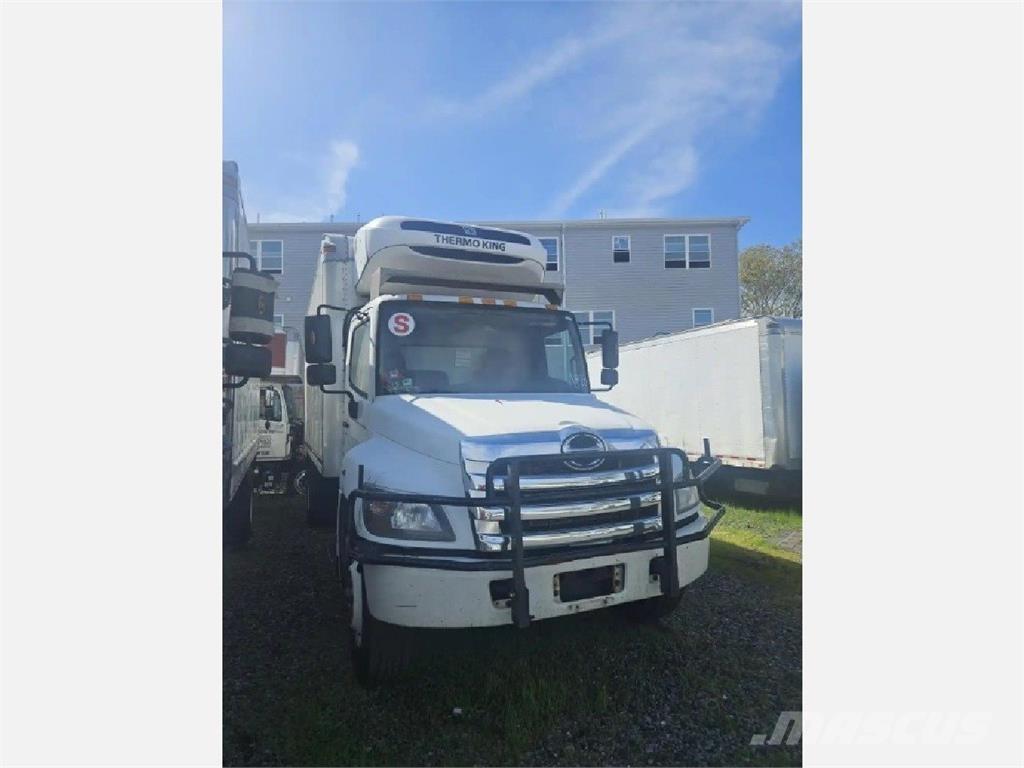 Hino 268 冷藏车