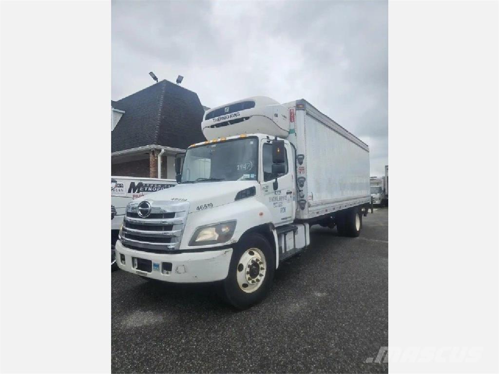 Hino 338 冷藏车