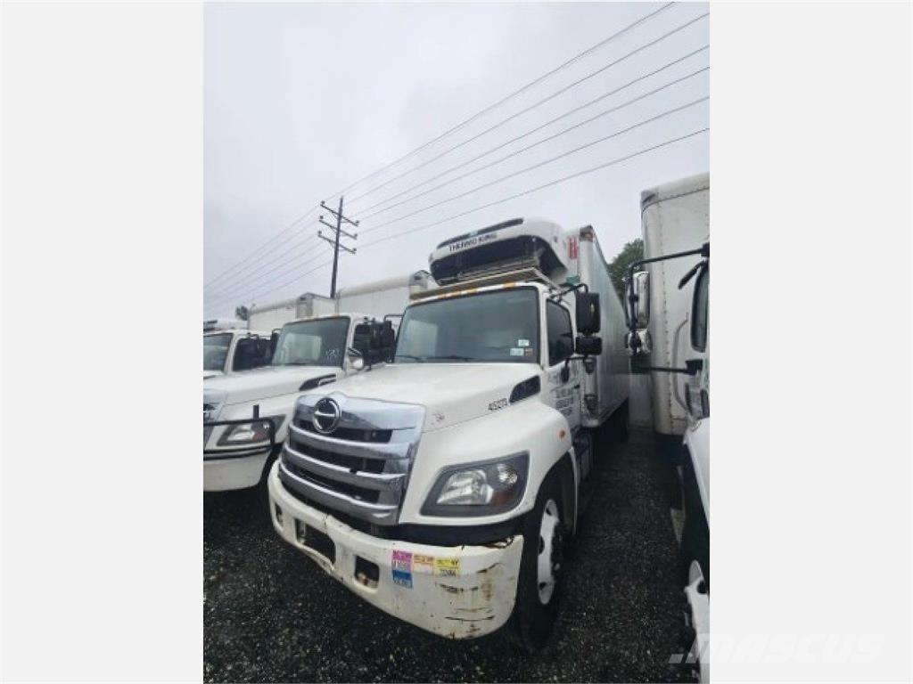 Hino 338 冷藏车