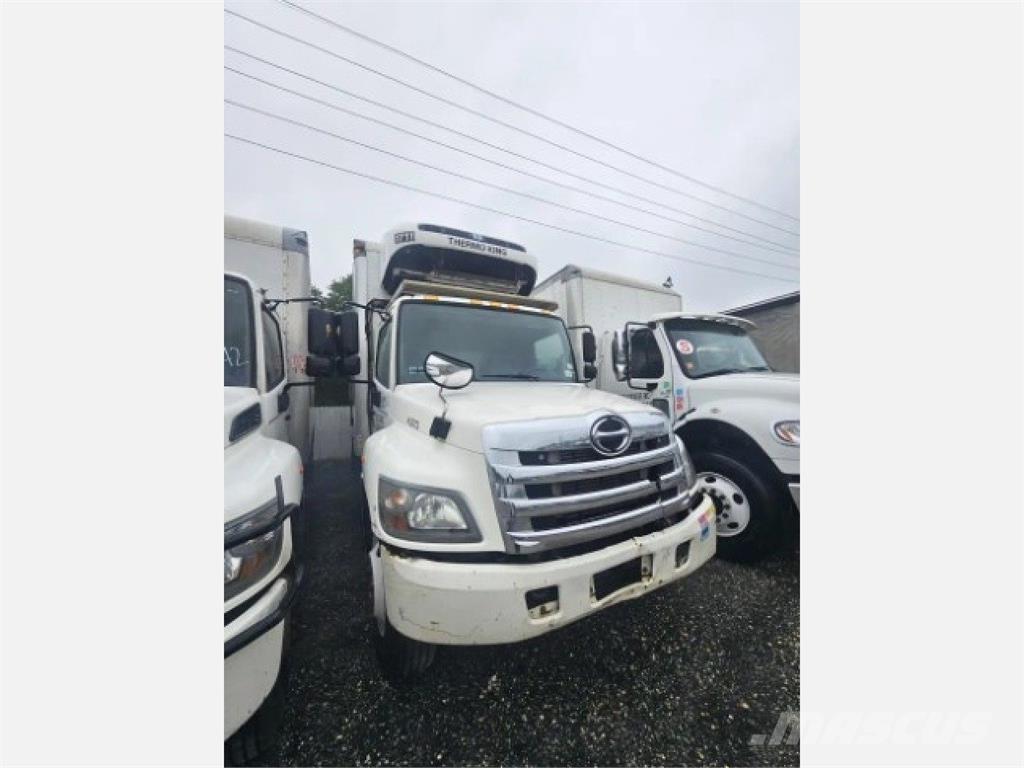 Hino 338 冷藏车