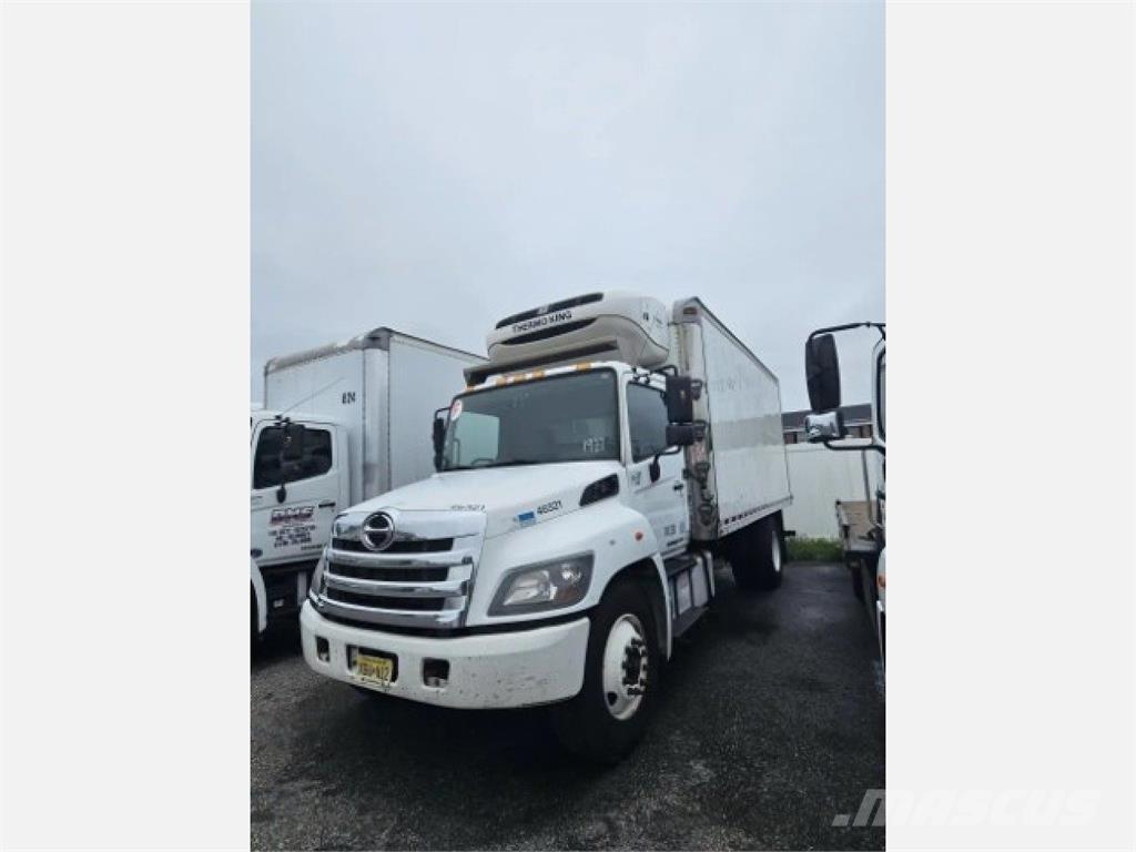 Hino 338 冷藏车