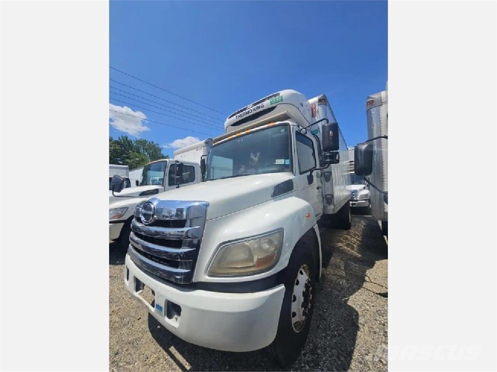 Hino 338 冷藏车
