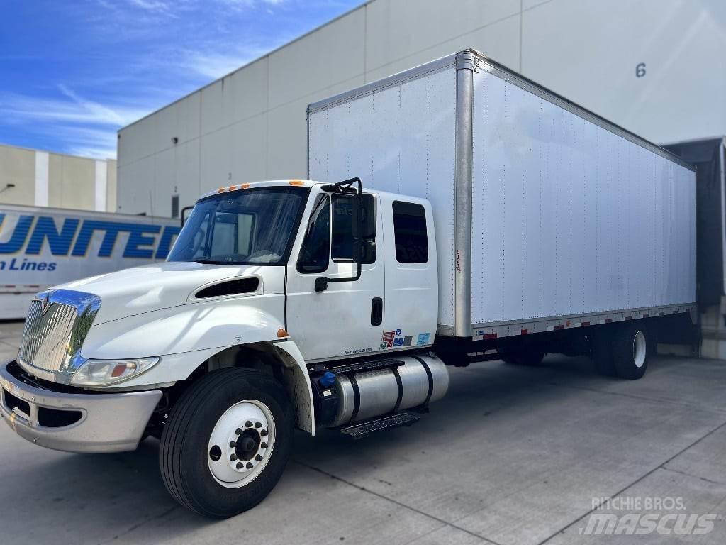 International 4300 厢式货车