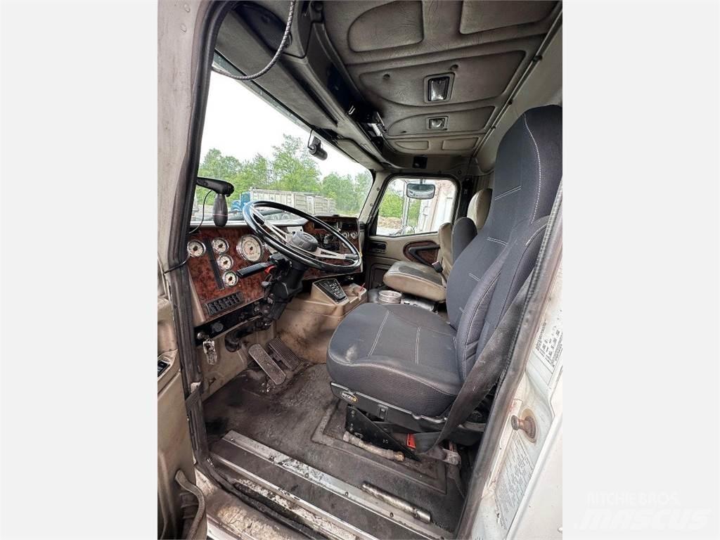 International 5900i 自卸式货车