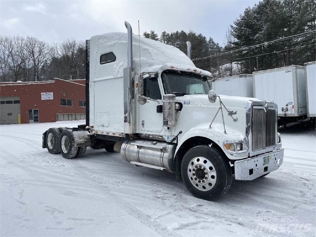 International 9900i 牵引车