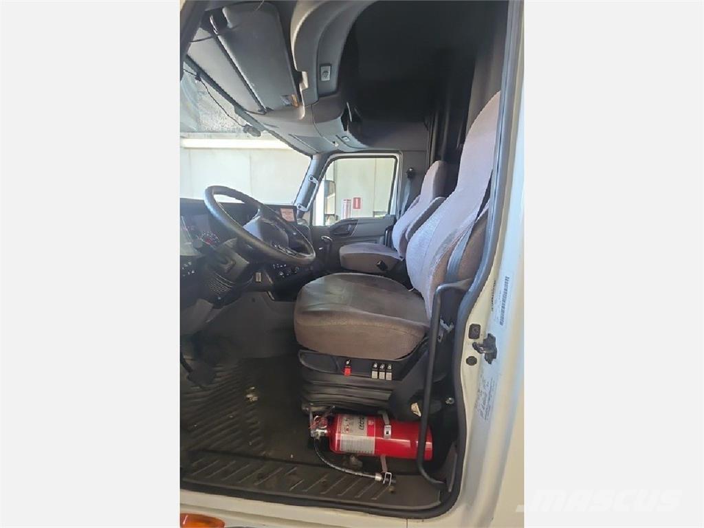 International LT 牵引车