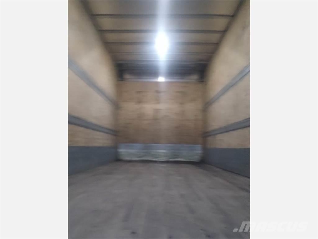 International MV 厢式货车