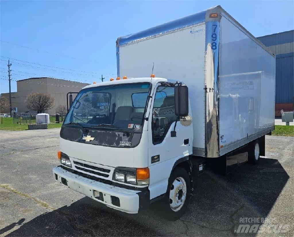 Isuzu NPR 厢式货车