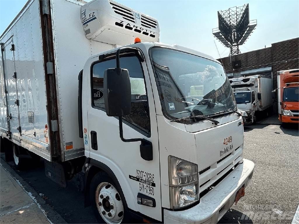 Isuzu NQR 冷藏车