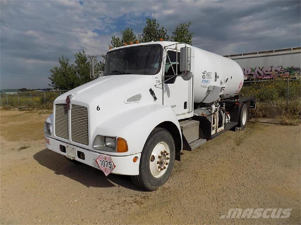 Kenworth T300 其他货车